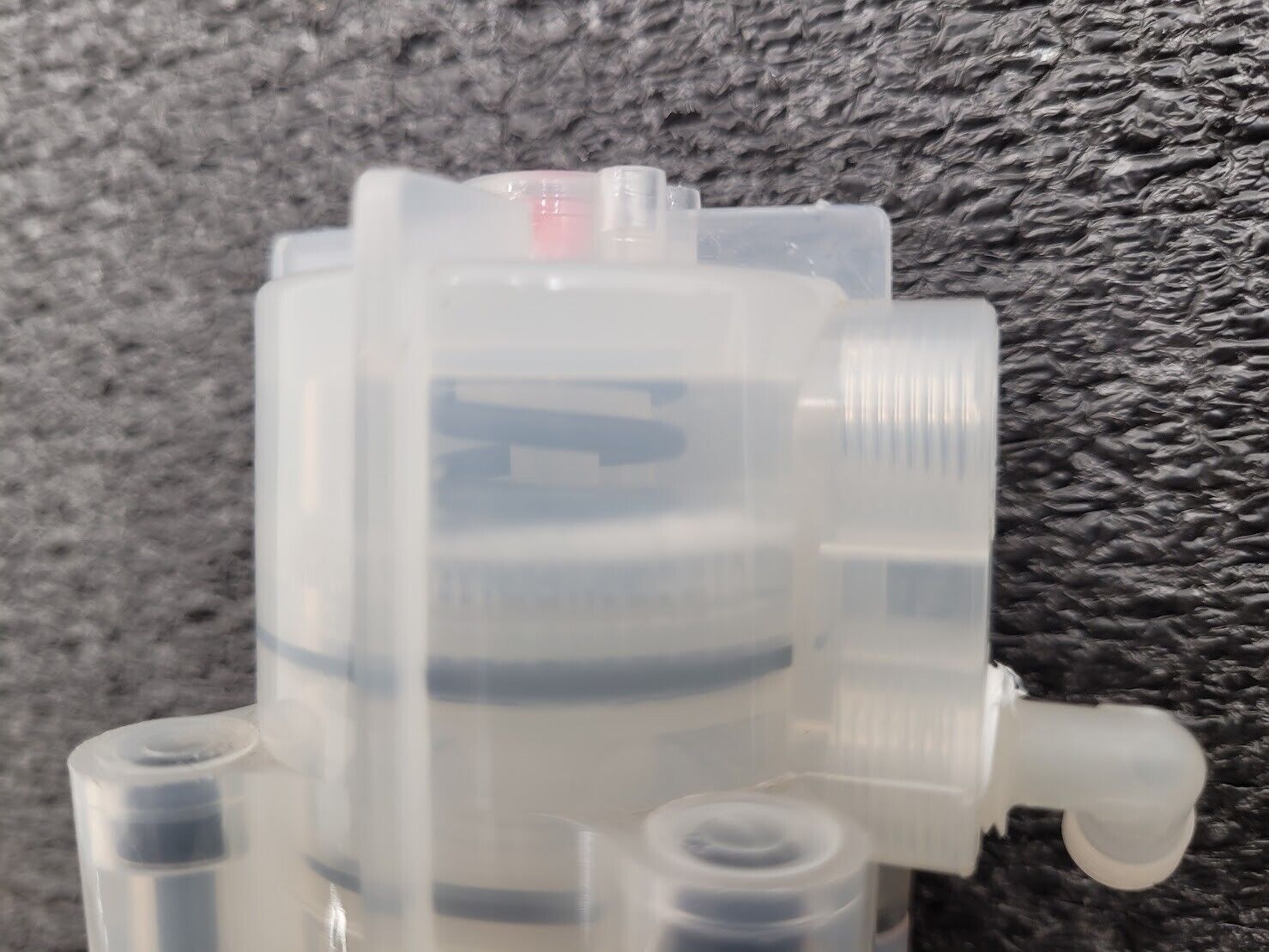 AMAT Furon High Purity Valve 1106124 CVD2-F88 NC 1/2"  Pneumatically Actuated