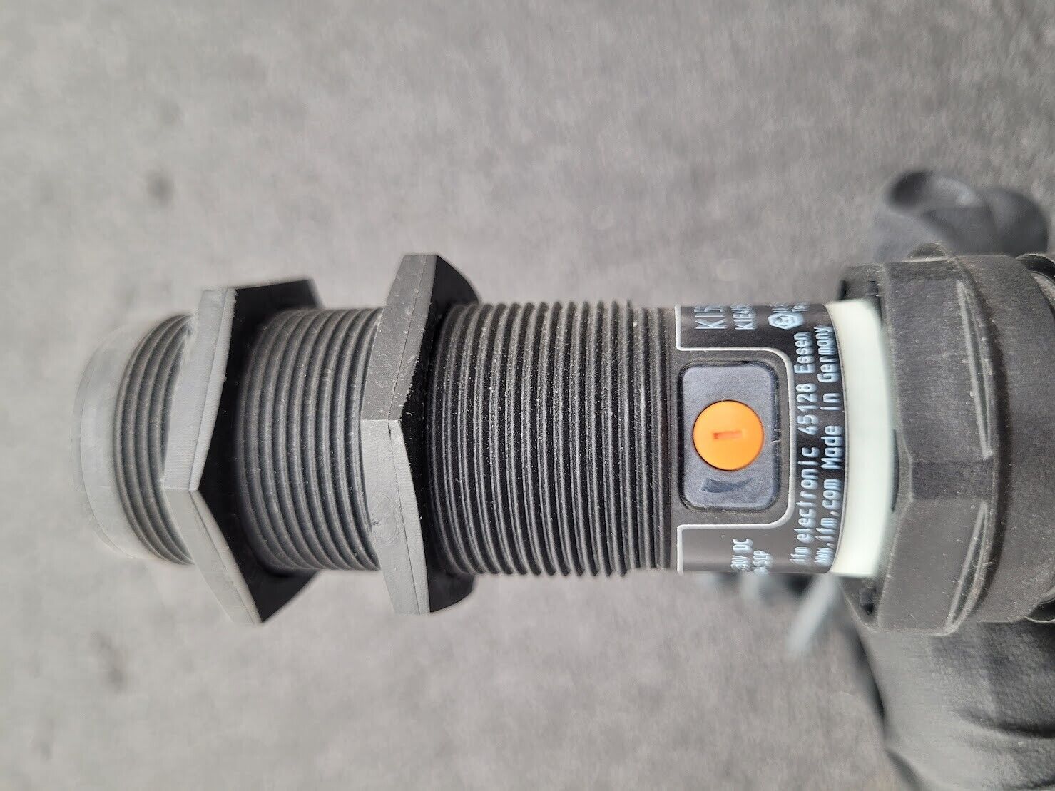 IFM KI505A KIE4150NCPKG/3D Capacitive Sensor 10-30V DC M30 Barrel 15mm Range