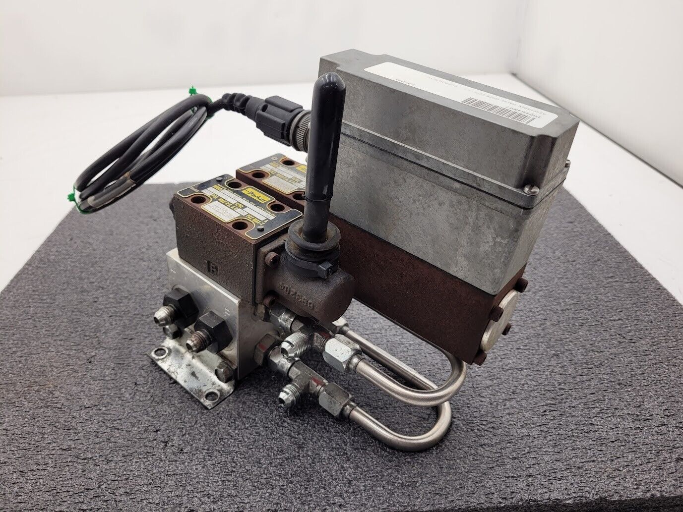 PARKER Hydraulic Proportional ISO Valve D1FHE80HCNEK0030X6114 12VDC + Override