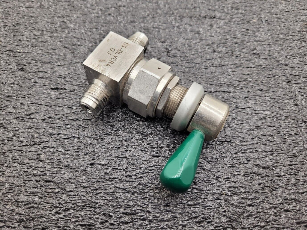 NUPRO SS-DLVCR4 DJ Manual Stainless Steel On/Off Gas Valve 1/4" VCR M-M