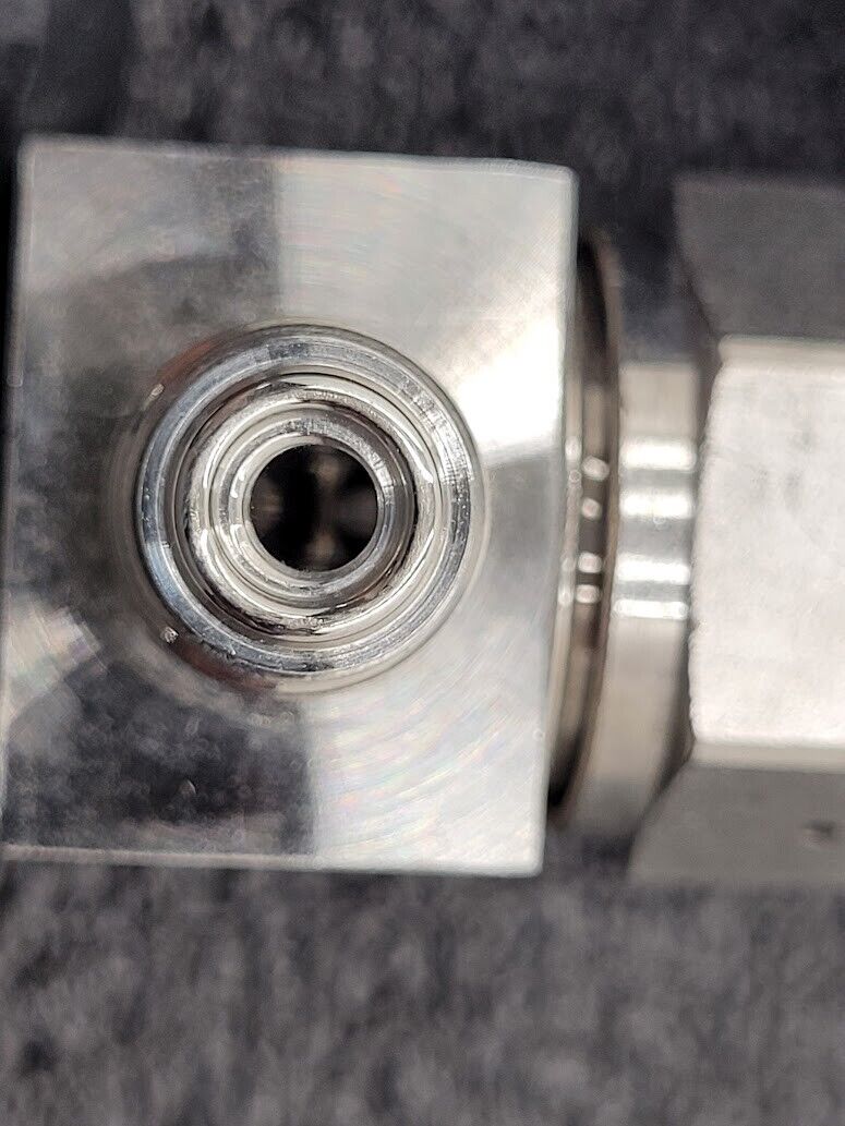 NUPRO SS-DLVCR4 DJ Manual Stainless Steel On/Off Gas Valve 1/4" VCR M-M