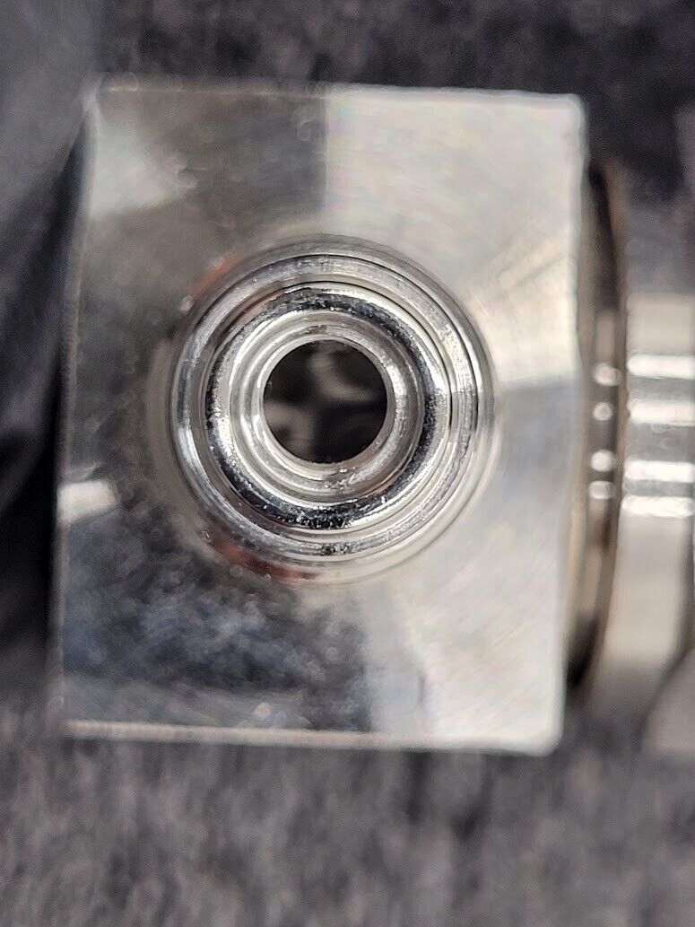 NUPRO SS-DLVCR4 DJ Manual Stainless Steel On/Off Gas Valve 1/4" VCR M-M