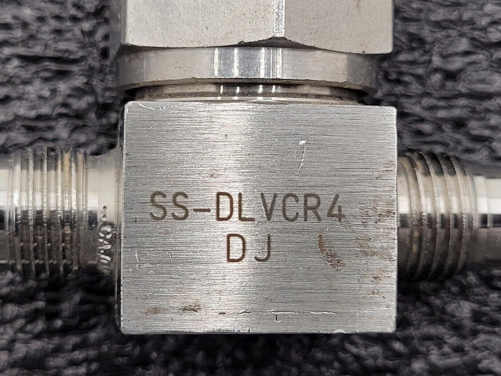 NUPRO SS-DLVCR4 DJ Manual Stainless Steel On/Off Gas Valve 1/4" VCR M-M