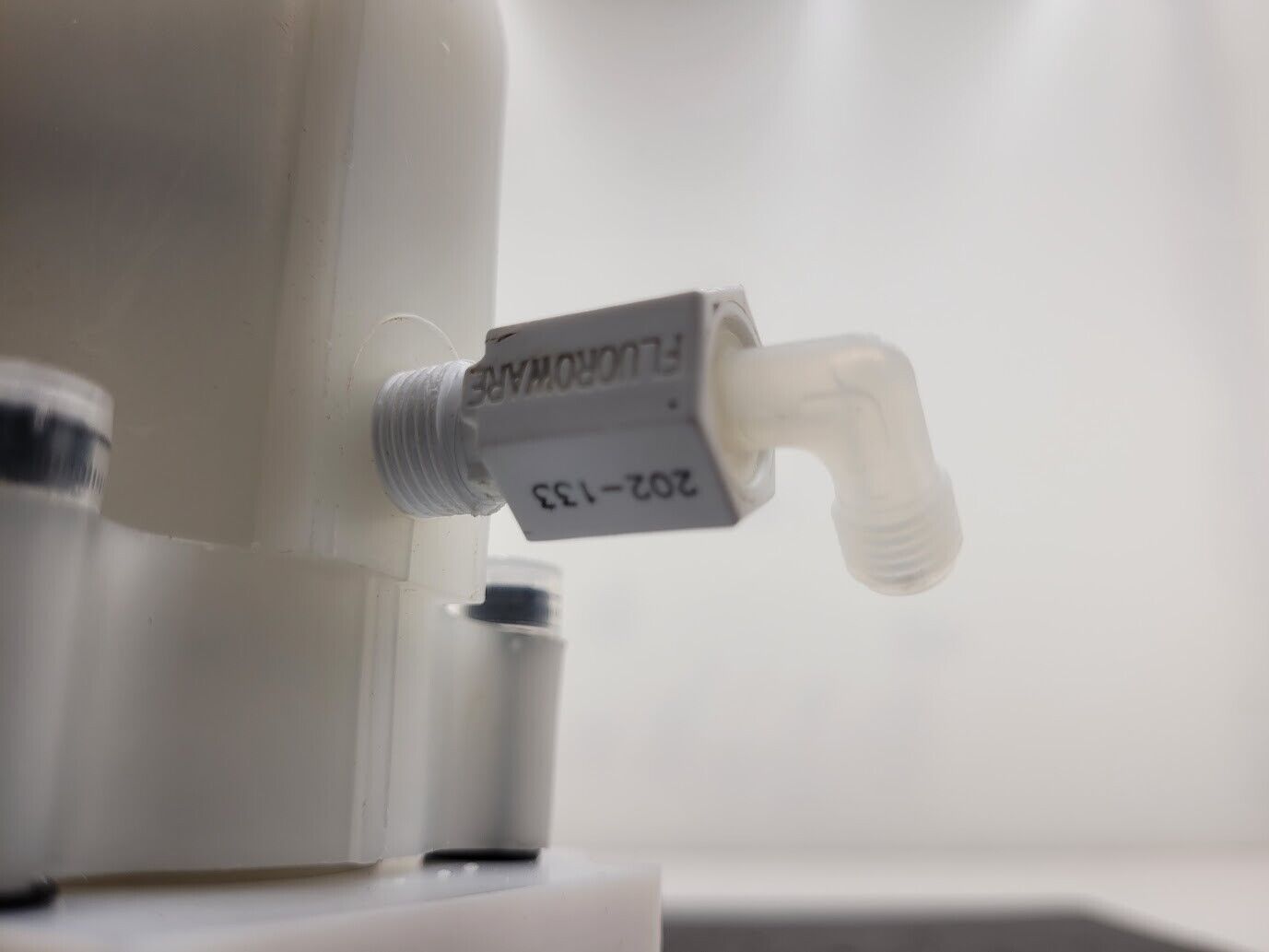 AMAT Furon High Purity Valve 1113274 JV2-F1212NC-DI 3/4" Pneumatically Actuated