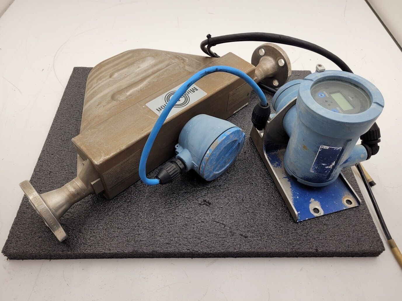 Micro Motion Mass Flow Coriolis Meter Sensor F100S128CCAAEZZZZ 1" +TX Unit B