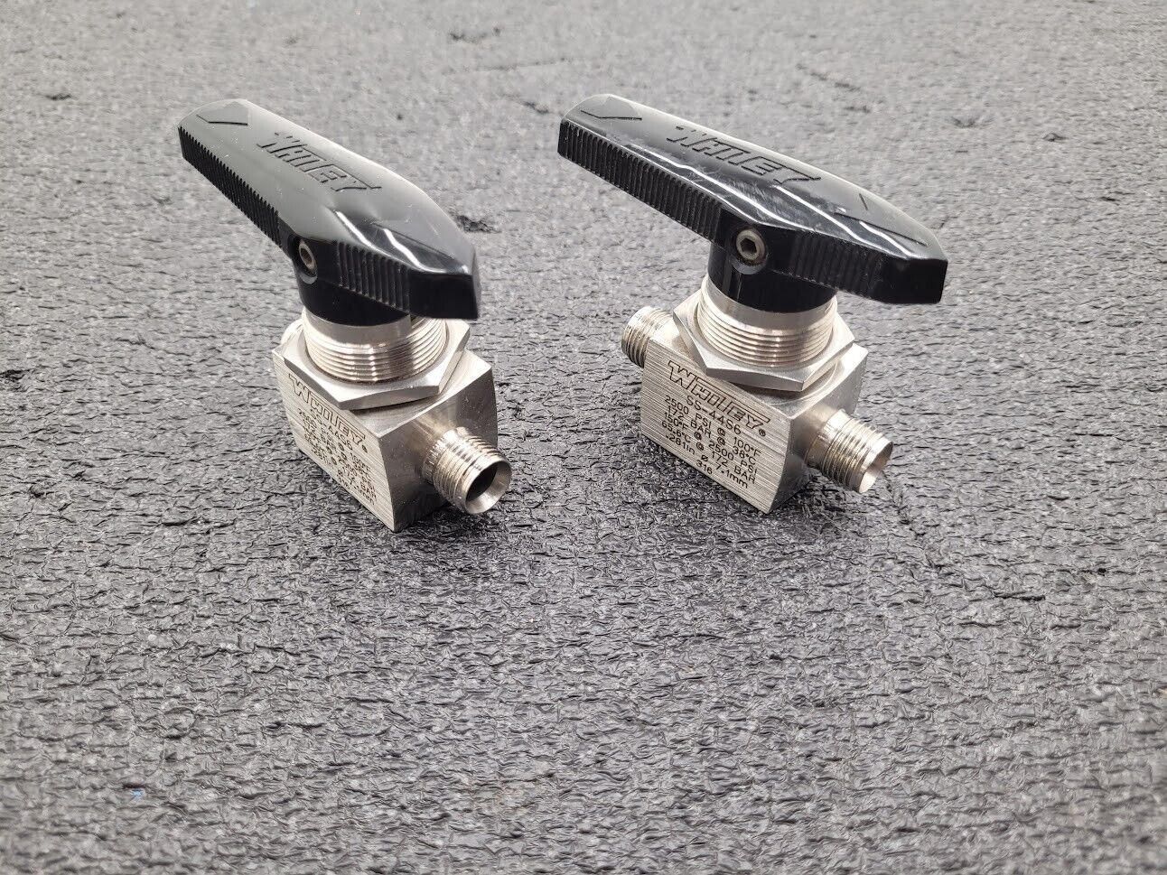 Lot of 2x Whitey SS-44S6 Stainless Steel 1/4 turn Ball Shutoff Valve 2500PSI