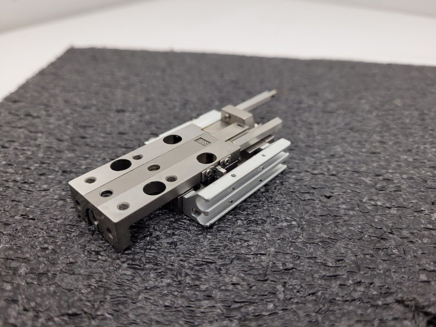 SMC 11-MXJ6-15CP Linear Guided Slide Cylinder Table Cleanroom
