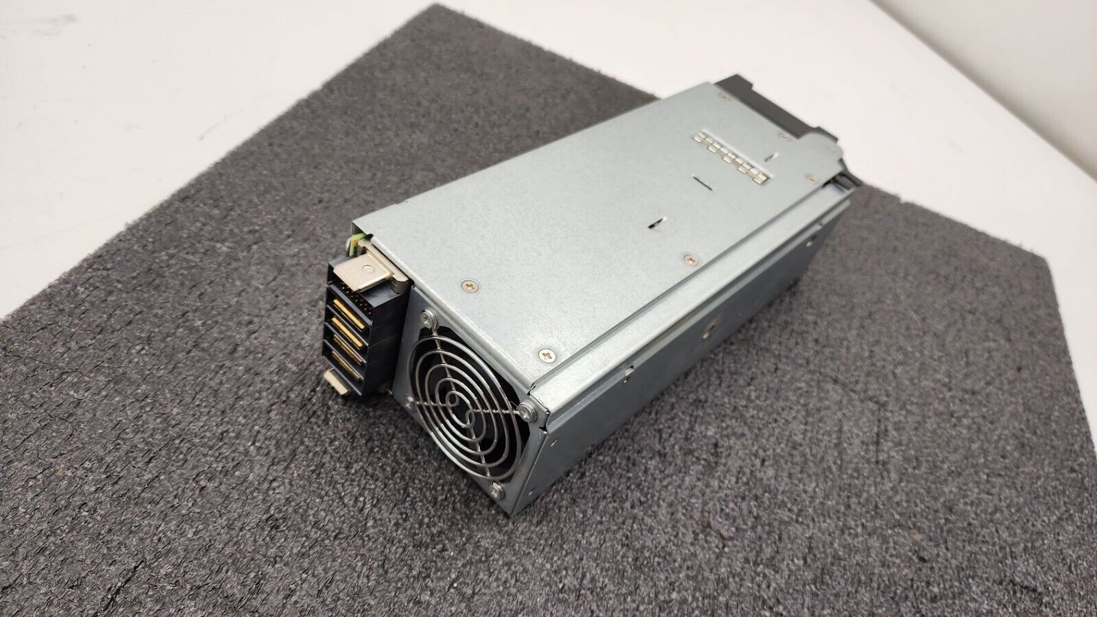 Artesyn DS3000PE-3-403 12V 3000W Server Power Supply 81-00000093-00-01