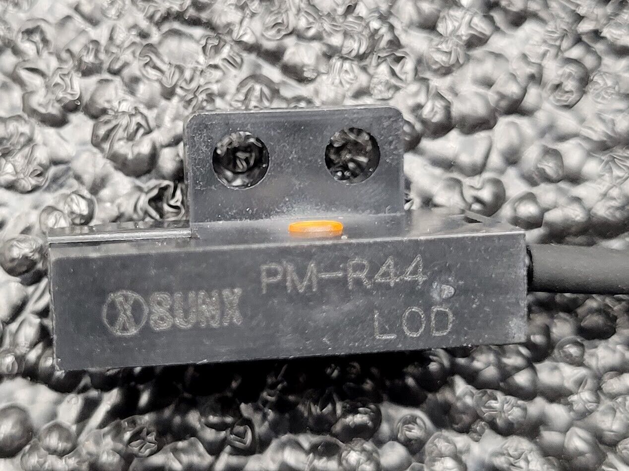 Lot of 5x Sunx PM-R44 U-shaped Micro Photoelectric Sensor Amplifier Built-in