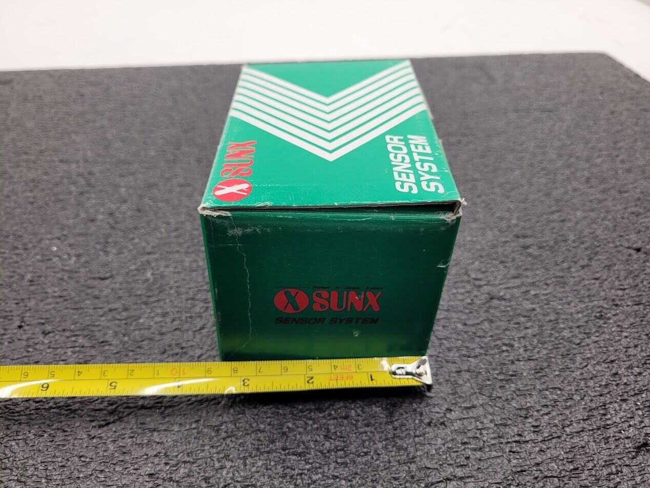 Lot of 5x Sunx PM-R44 U-shaped Micro Photoelectric Sensor Amplifier Built-in