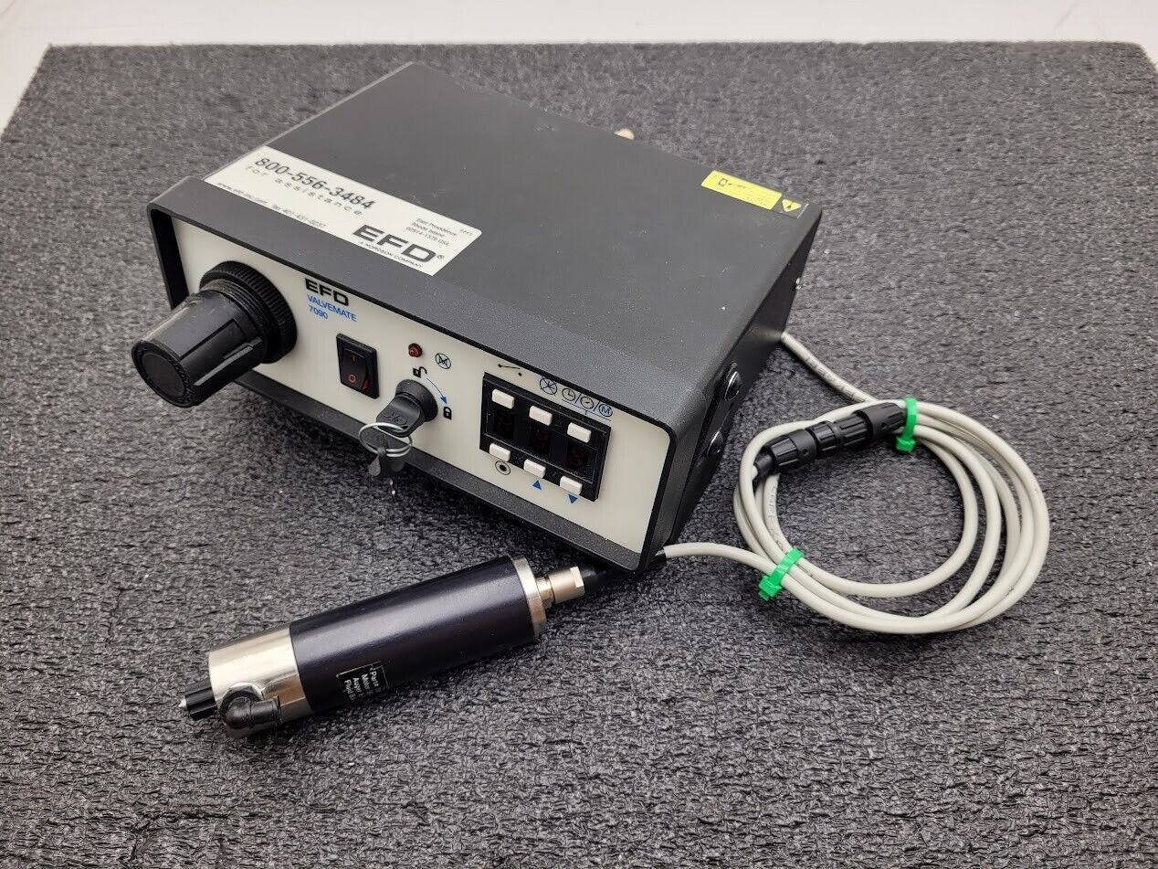 Nordson EFD ValveMate 7090 Dispense System w/ 790 Head 8TPI Auger SS 32:1 250RPM