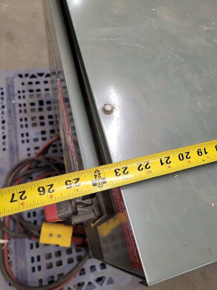 Hobart Forklift Battery Charger 725C3-12 24VDC 12 CELLS 1 Circuit 60Hz 3PH 750AH