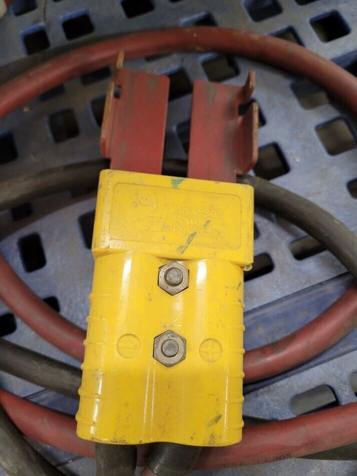 Hobart Forklift Battery Charger 725C3-12 24VDC 12 CELLS 1 Circuit 60Hz 3PH 750AH