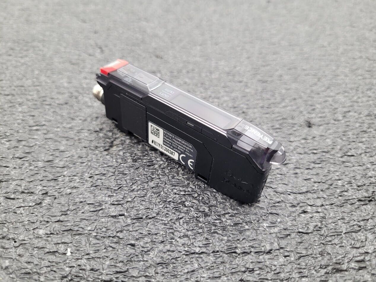 Keyence FS-N41C Fiber Sensor Amplifier 10-30VDC IO-Link