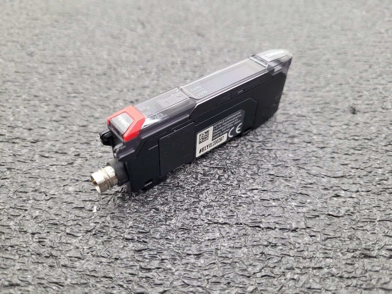 Keyence FS-N41C Fiber Sensor Amplifier 10-30VDC IO-Link