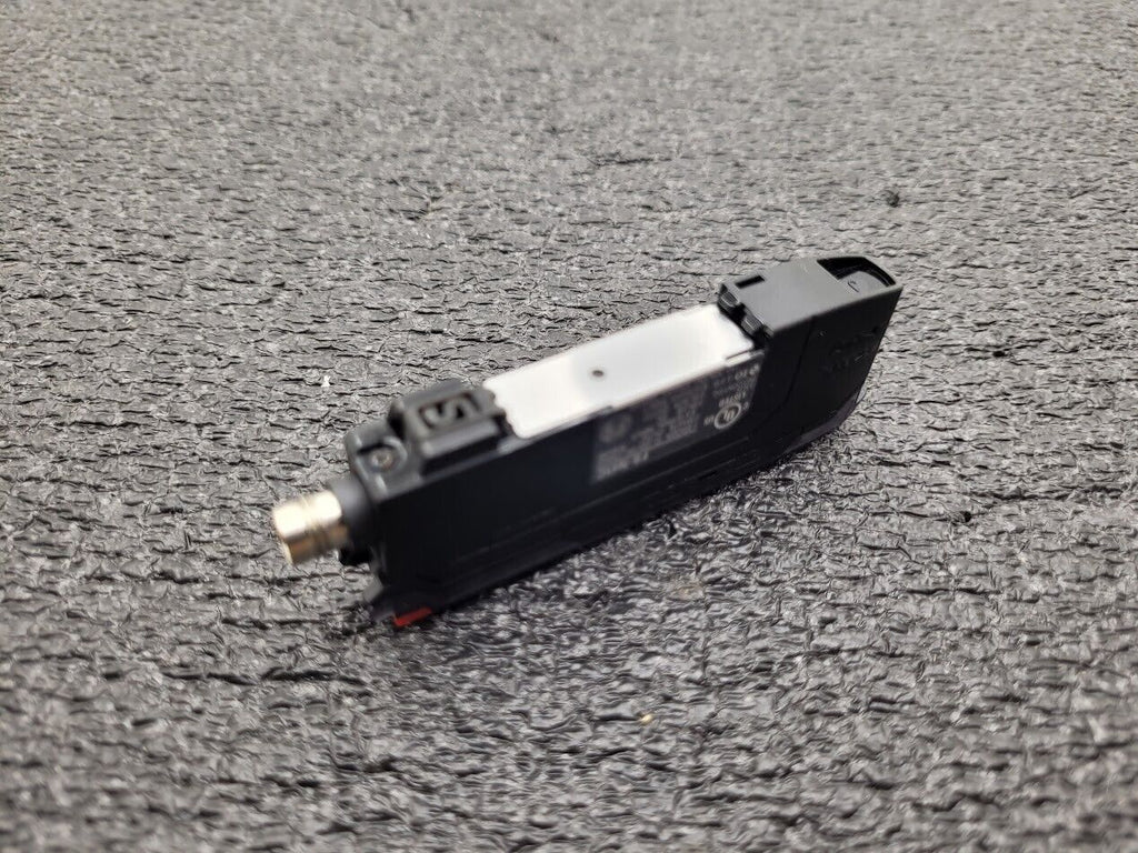 Keyence FS-N41C Fiber Sensor Amplifier 10-30VDC IO-Link