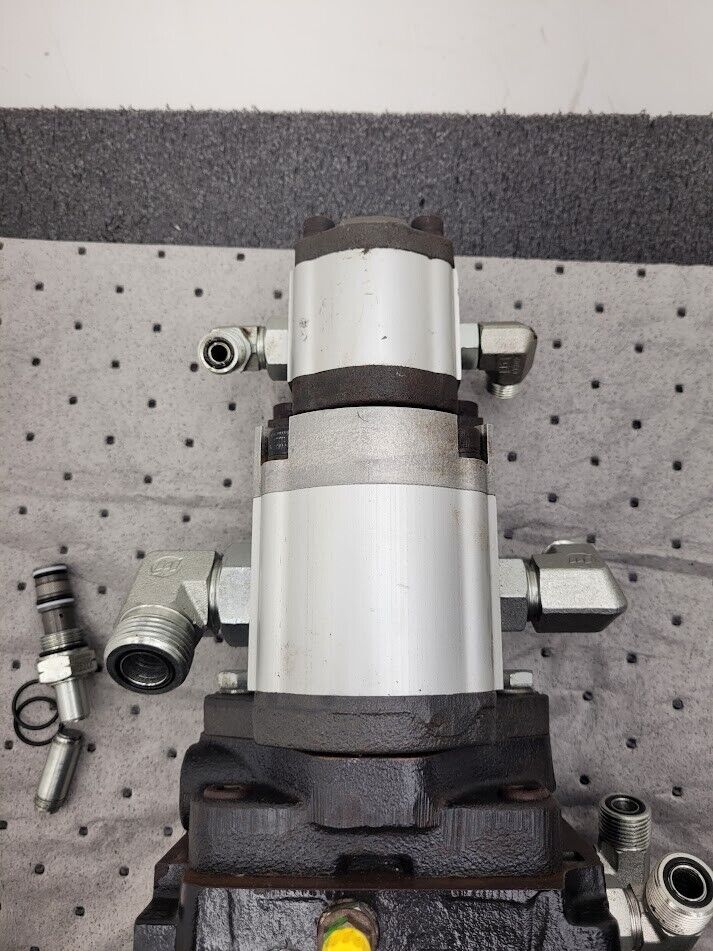 Poclain Hydraulics B47581S 3x Hydraulic Pump Stack CCW Rotation