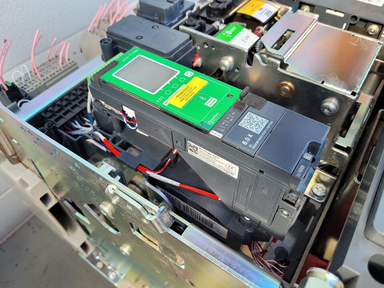 Schneider Circuit Breaker Masterpact MTZ2-16 H10 Micrologic 6.0 X Parts/Repair