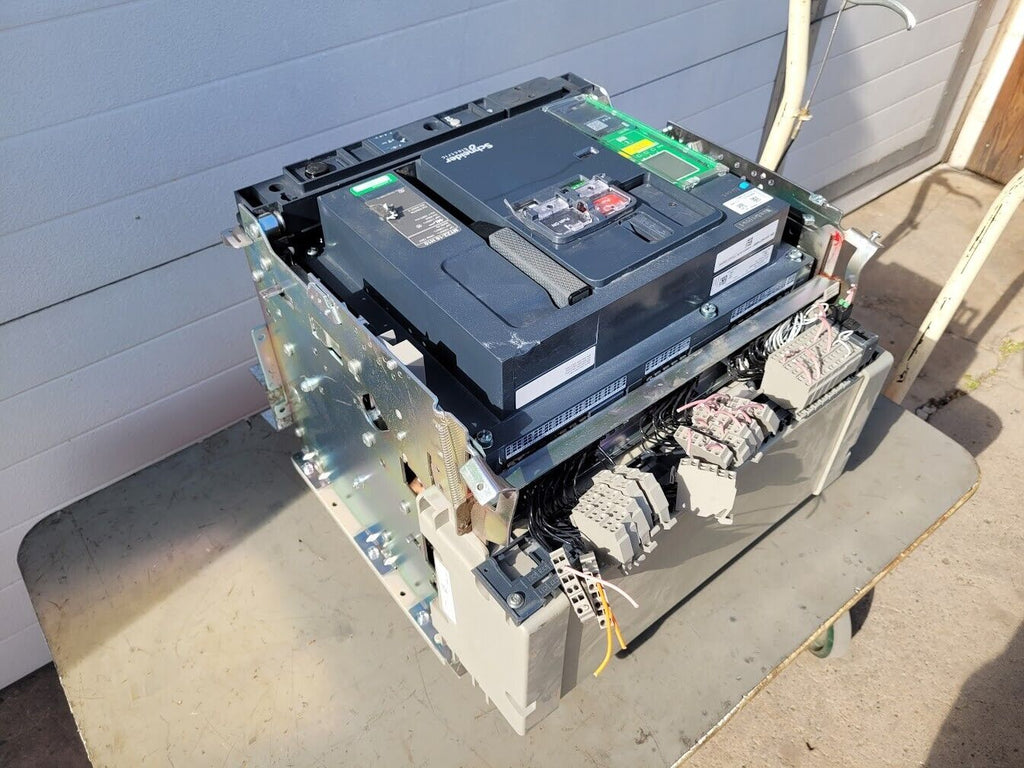 Schneider Circuit Breaker Masterpact MTZ2-16 H10 Micrologic 6.0 X Parts/Repair