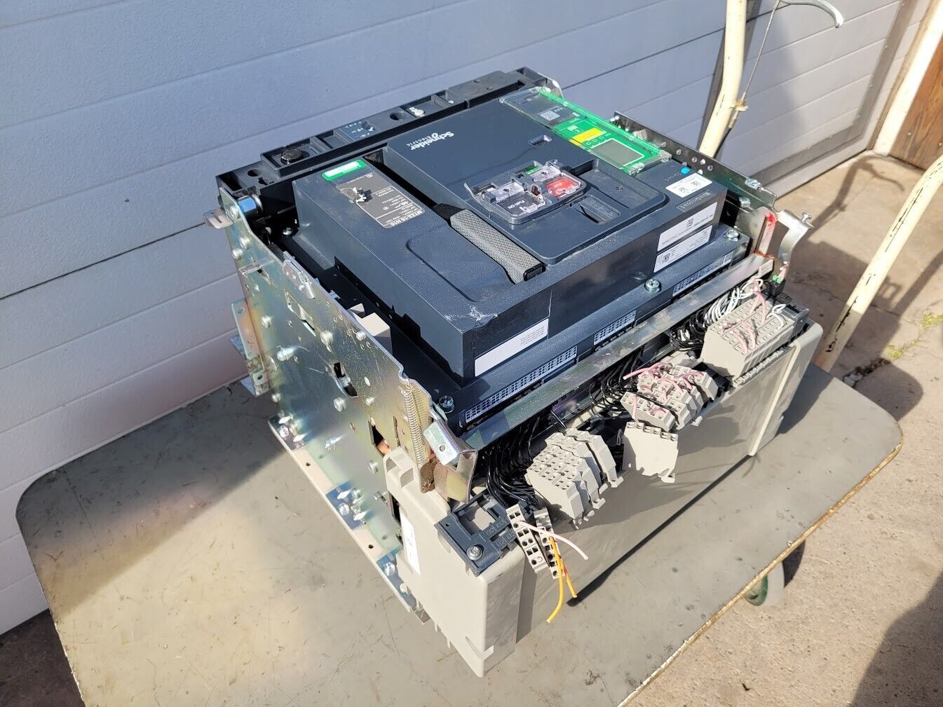 Schneider Circuit Breaker Masterpact MTZ2-16 H10 Micrologic 6.0 X Parts/Repair