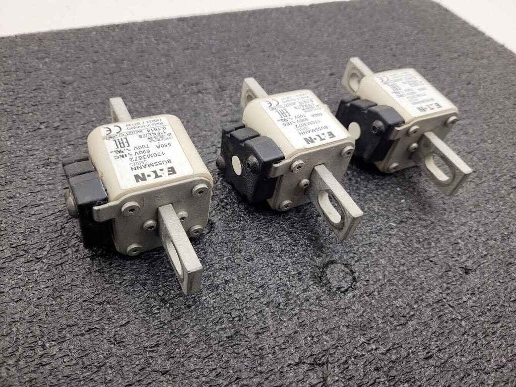 Lot of 3x Eaton Bussman High Speed Fuse-Link Fuse 170M3672 Relay 550A 690-700V