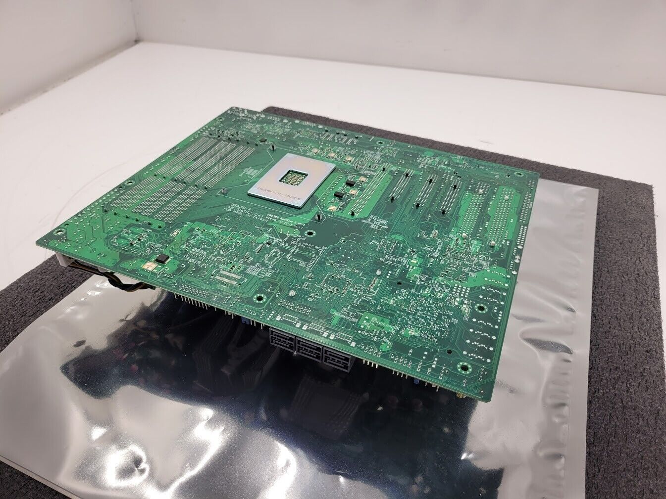 SUPERMICRO X8ST3-F/X8STE Motherboard i7-950 3.0GHz + Heatsink 8GB DDR3-1333