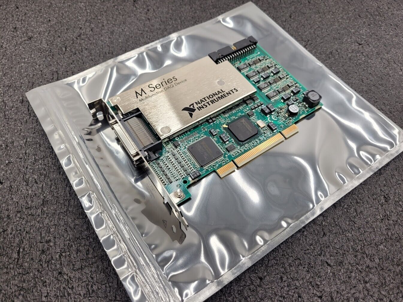 NI National Instruments PCI-6289 NI DAQ Card 18-bit Analog Input