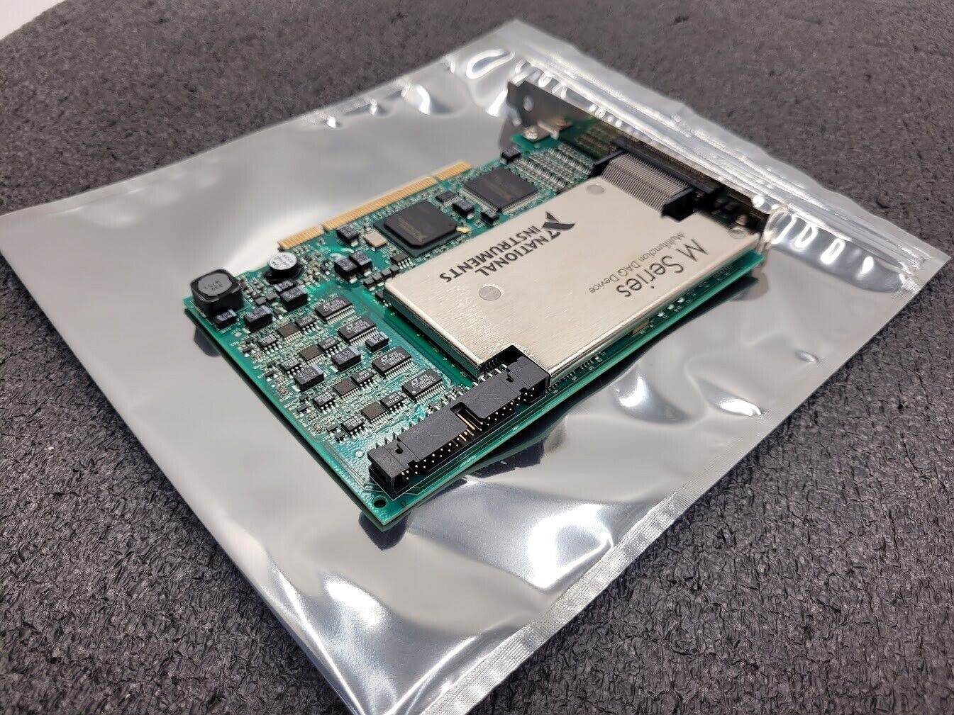 NI National Instruments PCI-6289 NI DAQ Card 18-bit Analog Input