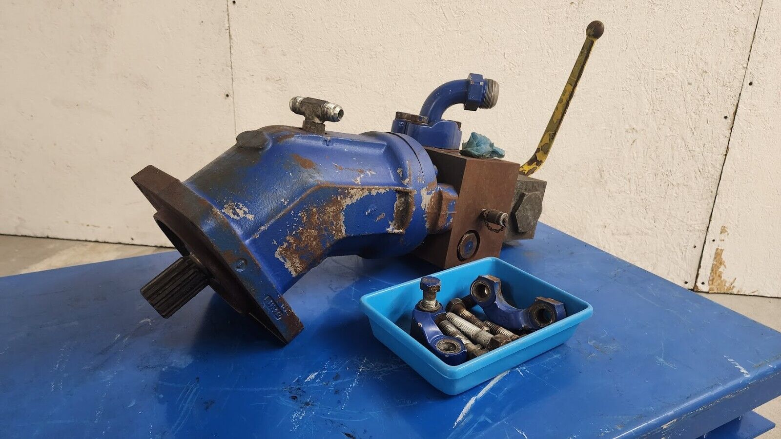 Spencer Fluid Power AA2FM160/61W-VSD510 Bent Axis Hydraulic Motor Working Pull