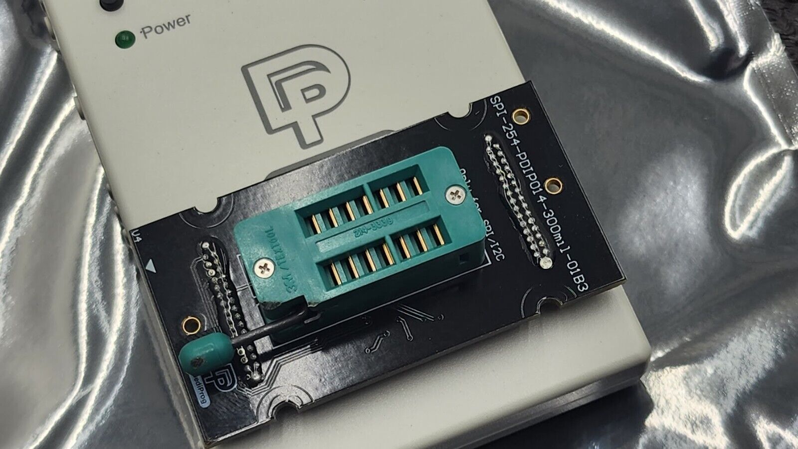 DediProg SF700 IC Programmer with Universal Adapter SPI-254-PDIP014-300mil-01B3