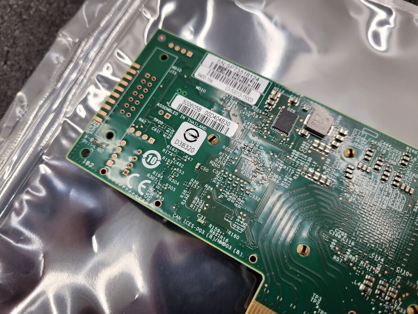 Intel 9400-16e SATA 6Gb/s / SAS 12Gb/s PCIe 16-Port SAS Tri-Mode HBA Broadcom