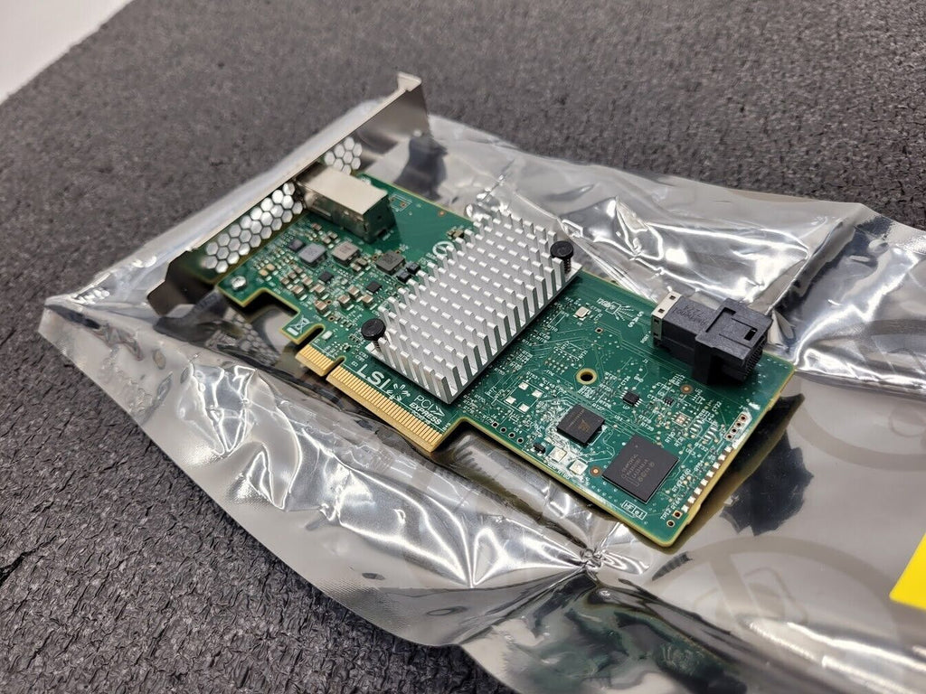 LSI 9300-4i4e PCI-Express 3.0 SATA / SAS 4-Port Int, 4-Port Ext SAS3 12Gb/s HBA