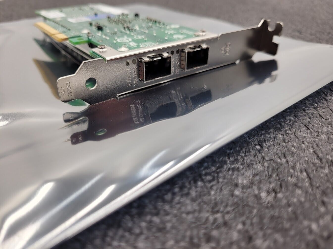 Intel X520-SR2 Dual Port SFP+ 10GbE NIC Adapter Full Height PCI