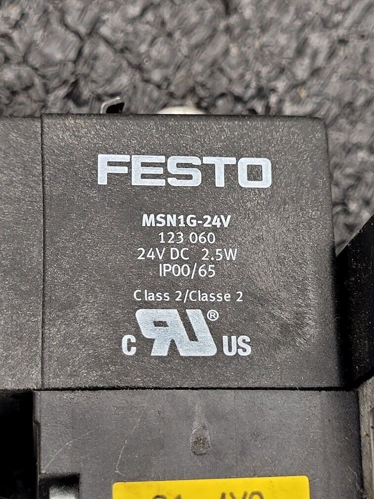 Festo Dual Pneumatic Valve Block MN1H-5/3G-D-1-C 159681  40-145 psi INPUT