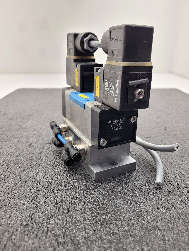 Festo Dual Pneumatic Valve Block MN1H-5/3G-D-1-C 159681  40-145 psi INPUT