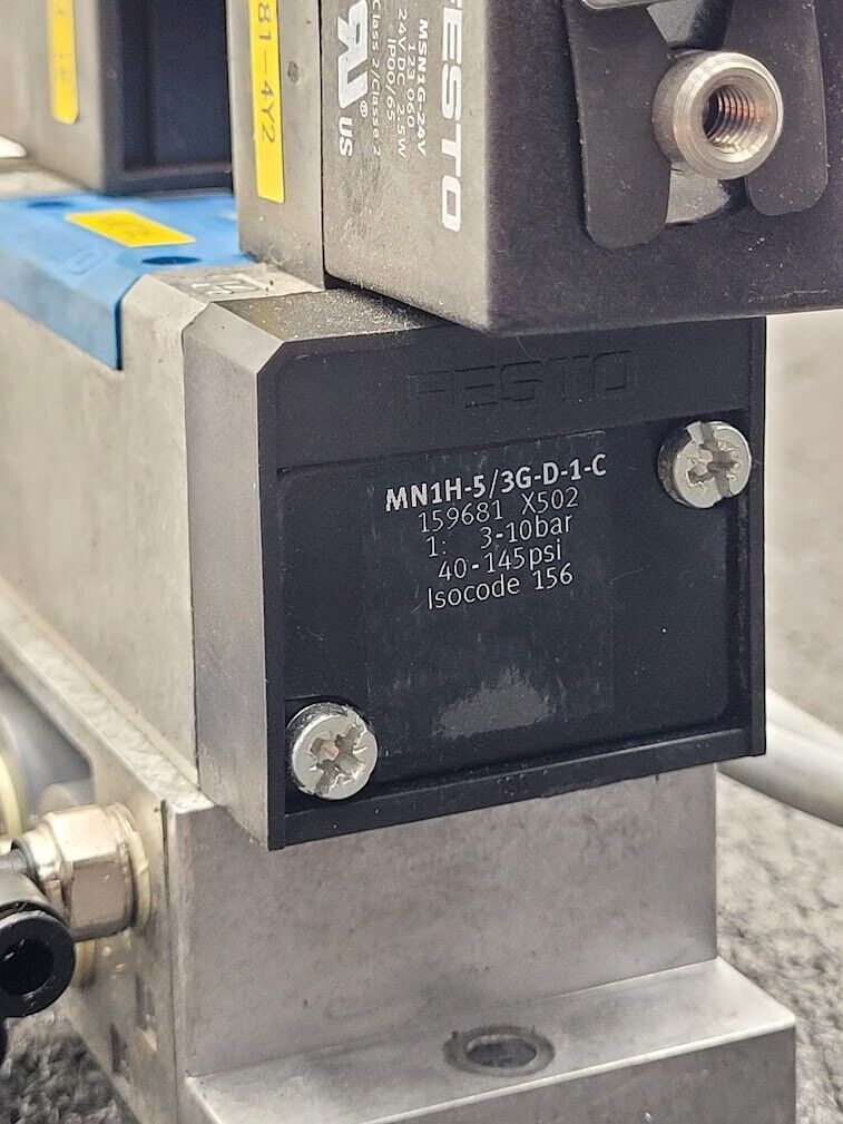 Festo Dual Pneumatic Valve Block MN1H-5/3G-D-1-C 159681  40-145 psi INPUT