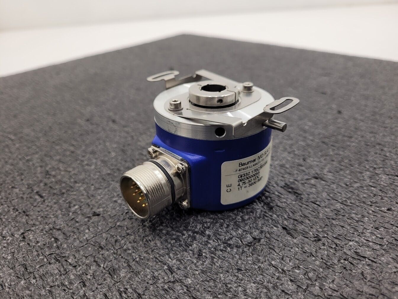 Baumer Rotary Hollow Shaft Incremental Encoder GI332.170C331000 3600PPR M23