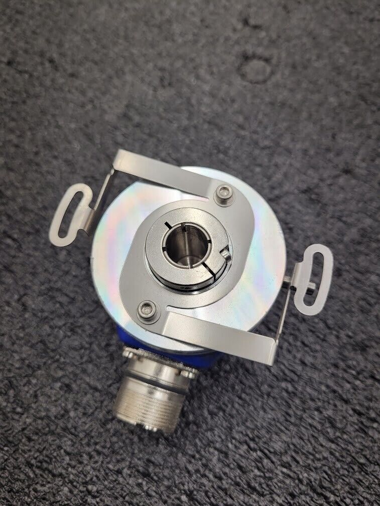 Baumer Rotary Hollow Shaft Incremental Encoder GI332.170C331000 3600PPR M23