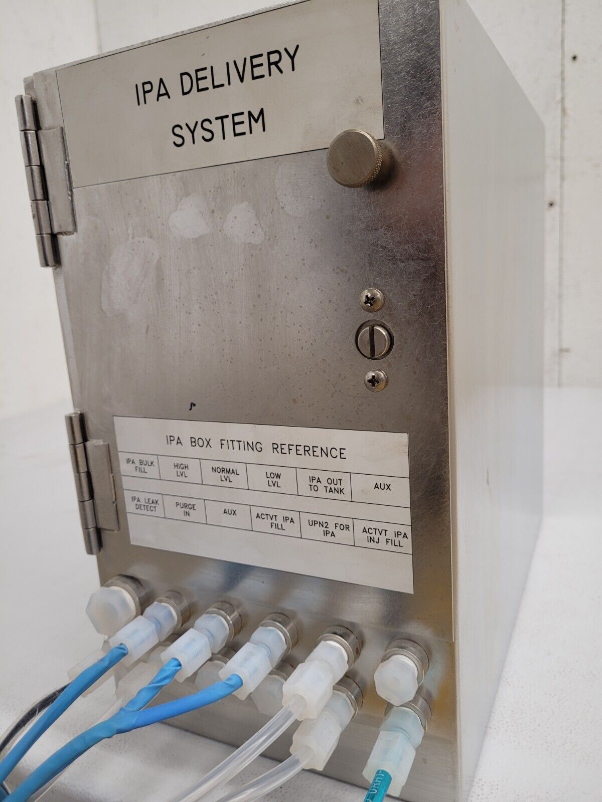 Stainless Box Containing Isopropyl Alcohol Delivery System Tank Dispenser IPA