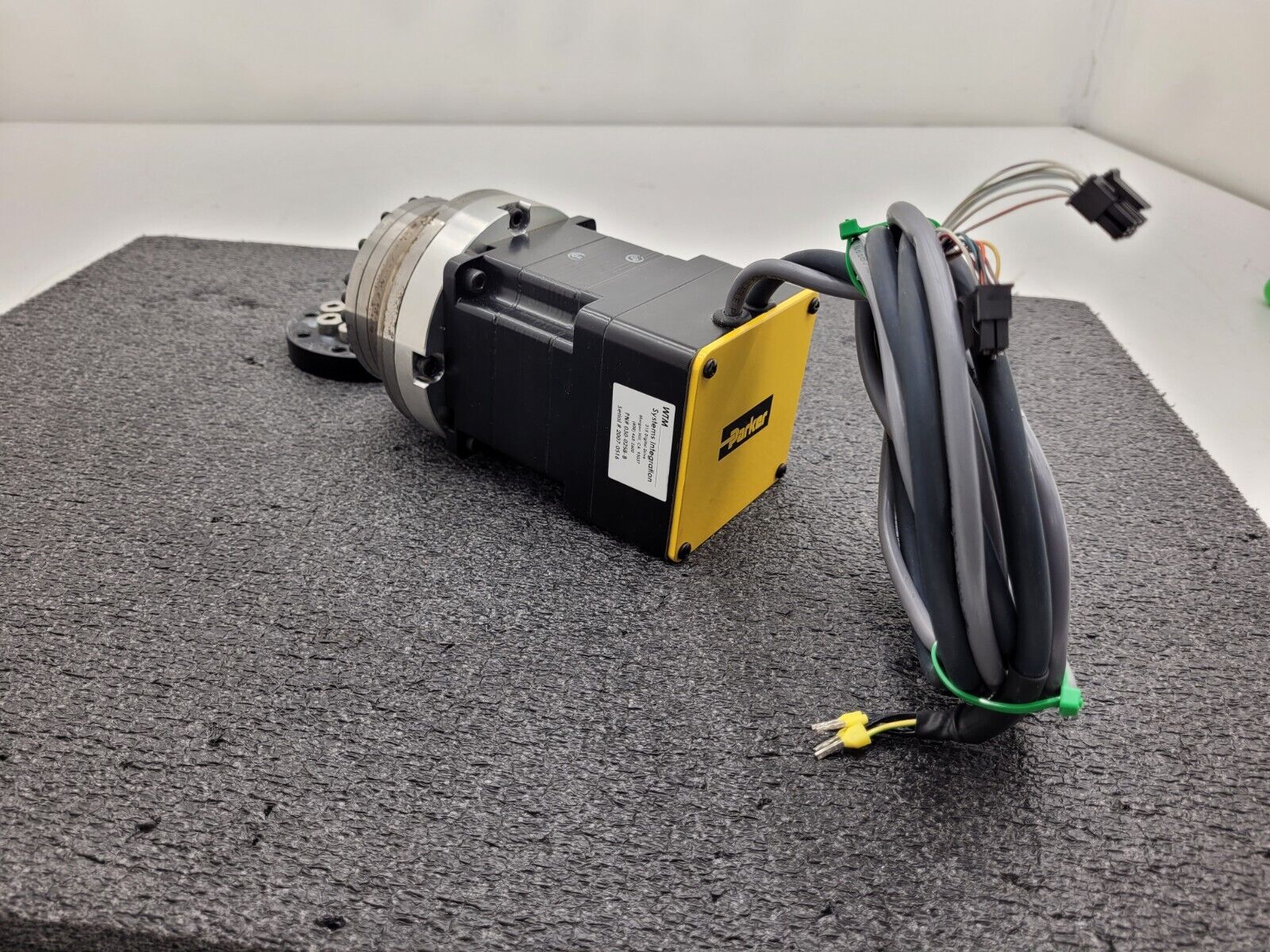 Parker Compumotor Servo Motor CM341JJ-114952 Harmonic Drive 25-50-369821-4