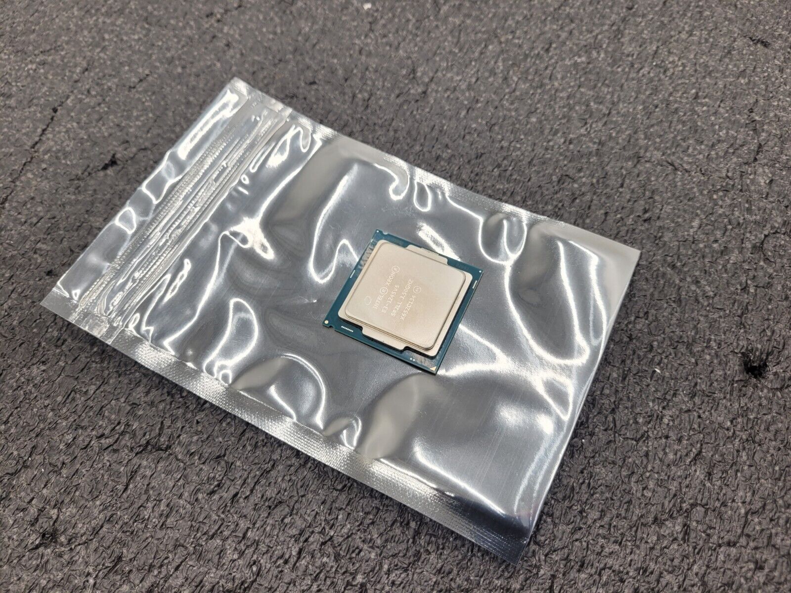 Intel Xeon E3-1245 v5 SR2LL 3.50GHz 8MB Quad Core LGA1151 CPU Processor