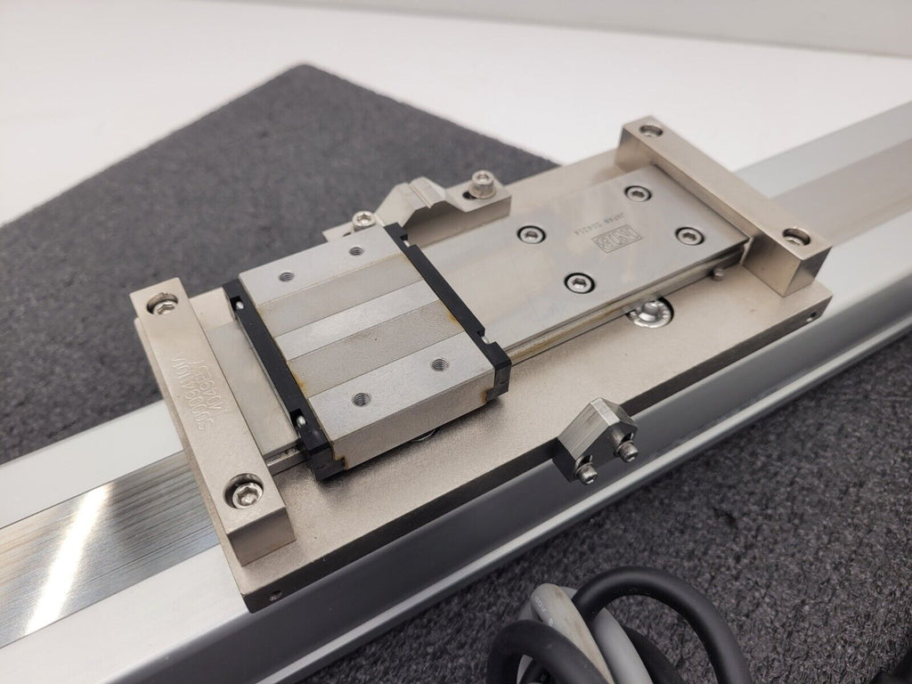 IAI Linear Actuator RCP1-SMR-I-PM-20-700-P1-S and Drive RCP2-C-SMR-I-PM-0 700mm