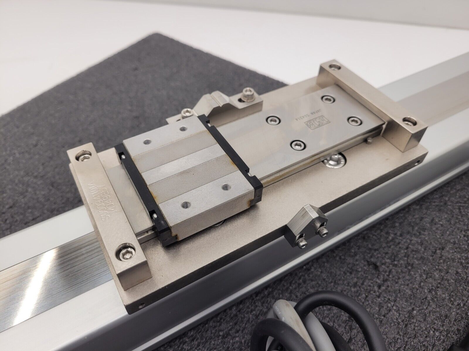 IAI Linear Actuator RCP1-SMR-I-PM-20-700-P1-S and Drive RCP2-C-SMR-I-PM-0 700mm