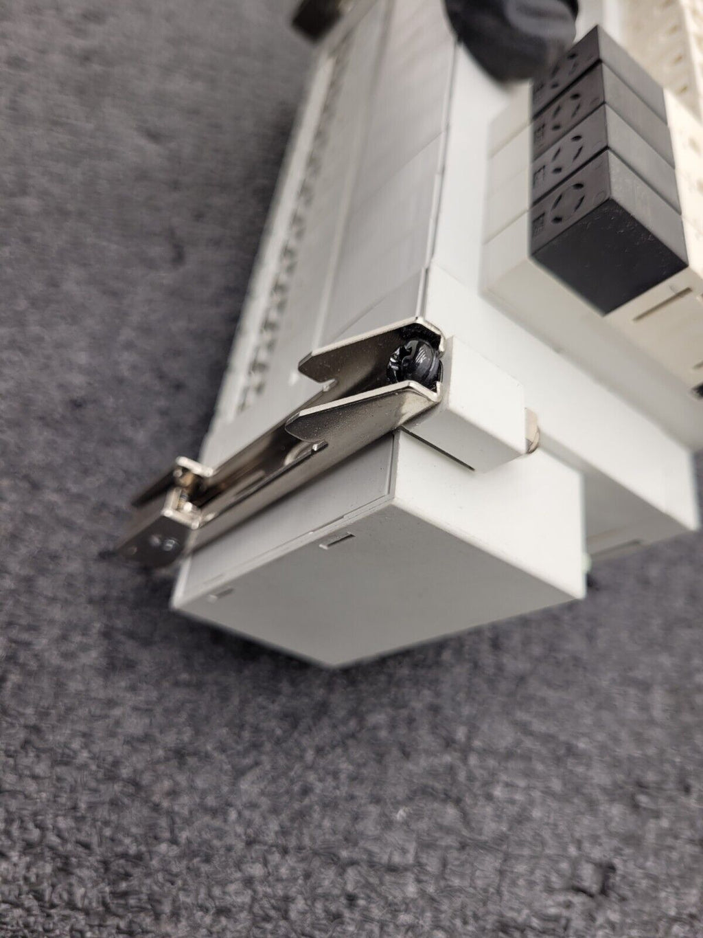 2x SMC Valve Block Solenoid Manifold VQ1200-5 VQ1100-5 24VDC 30 Valves Lot C