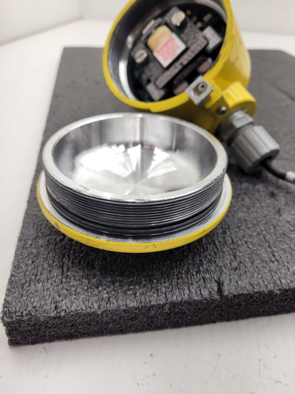 FCI FLT Series FTL93C-0B1B0T1C4AA0000 Flow Sensor Explosion Proof