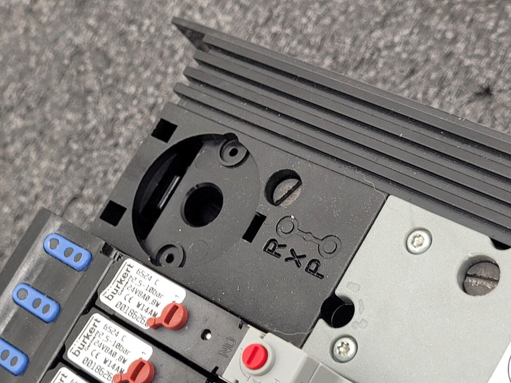 24x Valve Burkert AirLINE 8644 6524C 24VDC Pneumatic Solenoid Controlled Block