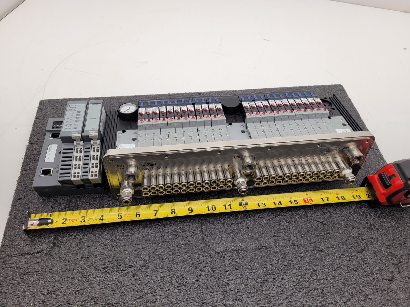 24x Valve Burkert AirLINE 8644 6524C 24VDC Pneumatic Solenoid Controlled Block