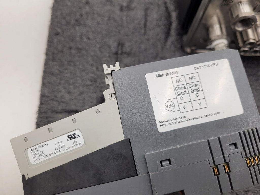 24x Valve Burkert AirLINE 8644 6524C 24VDC Pneumatic Solenoid Controlled Block