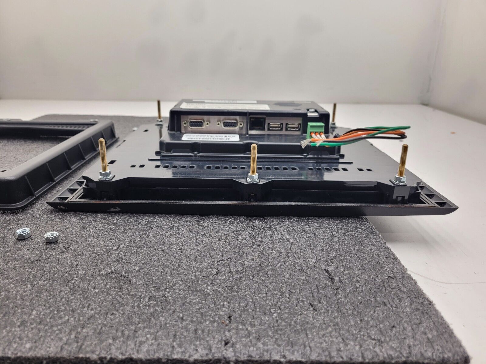 Beijer Electronics QSI QTERM-A12/3815R LCD Graphic Touchscreen HMI 12" Power On