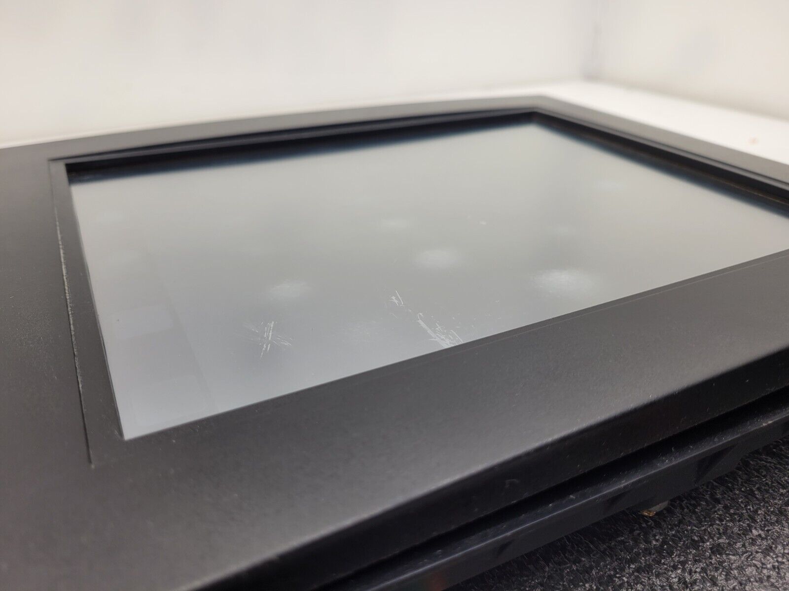 Beijer Electronics QSI QTERM-A12/3815R LCD Graphic Touchscreen HMI 12" Power On